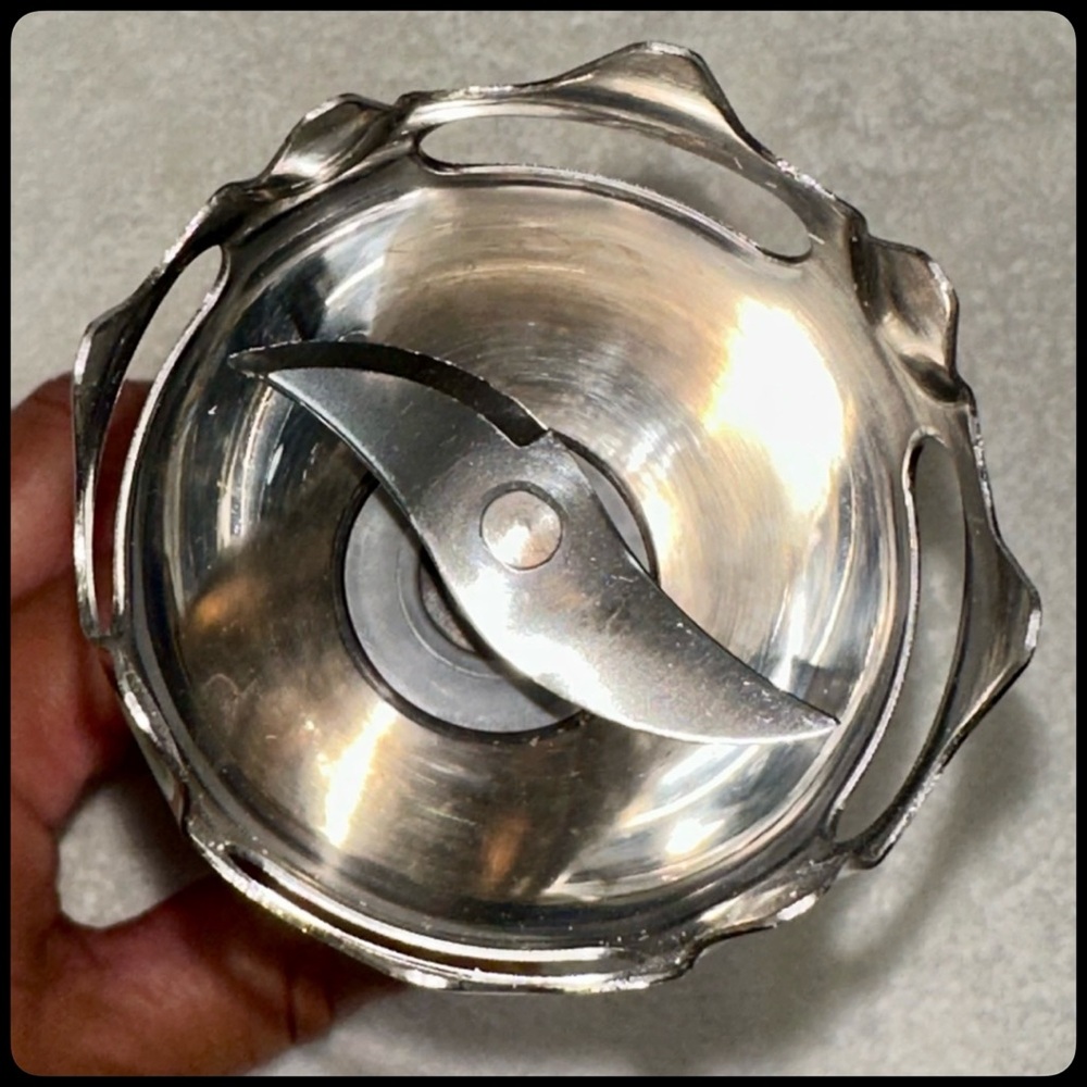 🌀🌀🌀Cuisinart White and Silver Hand Blender - Picture 12 of 15